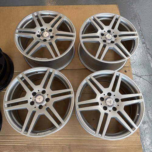 Set genuine mercedes - x,