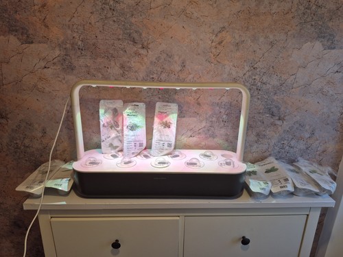 Click grow indoor herb - click,