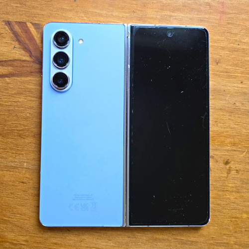 Samsung galaxy fold5 - z, 256gb