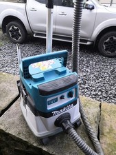 MAKITA DVC865L Twin 18v, 36v Cordless Wet & dry vacuum Tools DIY Dust Extraction