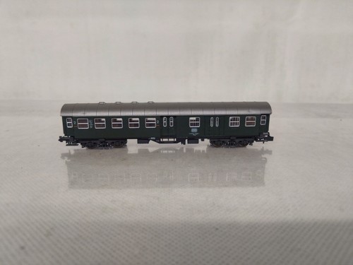 Roco passenger car green 50 - car, db