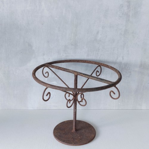 Vintage french rusted metal - french,