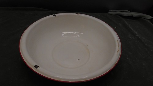 Vintage enamelware wash bowl - enamelware,