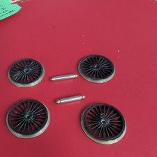 romford / Markits wheel. 26mm X 4 + Axles 22-spoke    00 Gauge 