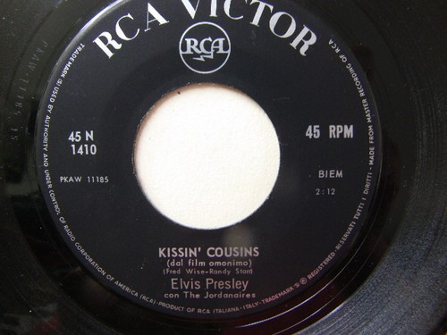 Elvis presley kissin - presley,