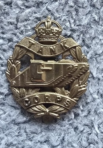 Tank corps cap badge - corps,