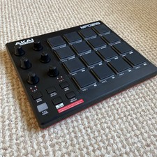 Akai MPD218 USB Drum Pad MIDI