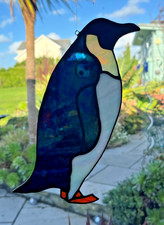 Handmade Stained-Glass Penguin Sun Catcher – Iridescent Black & White 23cm high
