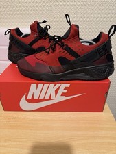 Nike Air Huarache Utility 2015 In Red/Black Size 9.5 Excellent Condition.