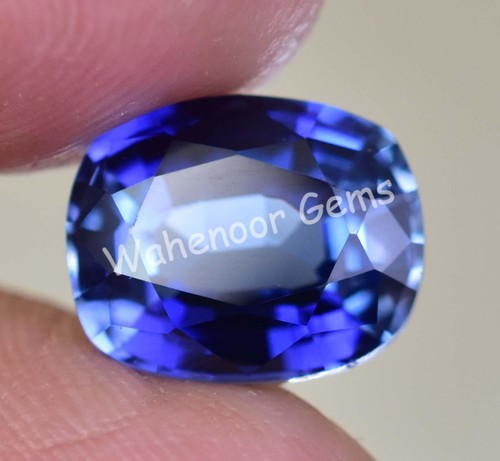 Natural royal blue - 5.80, ct