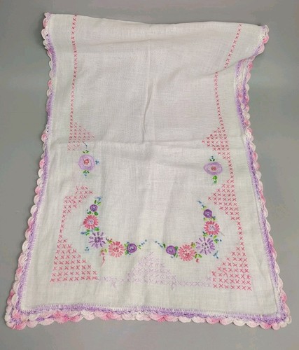 Vtg hand embroidered - hand, floral