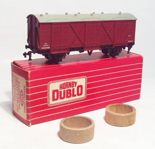 Hornby dublo rail 00 - hornby, gauge