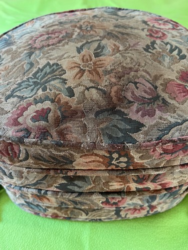 Cushion seat pads - 4,