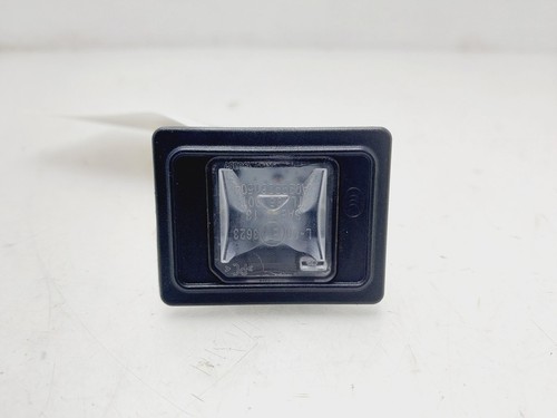 A0999061504 license light