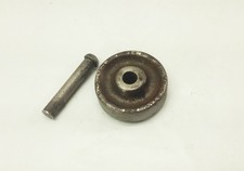Vtg antique Singer treadle sewing machine base frame wheel roller w/ pin axle