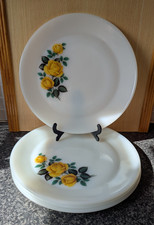 PHOENIX ~ PYREX ~ YELLOW ROSES