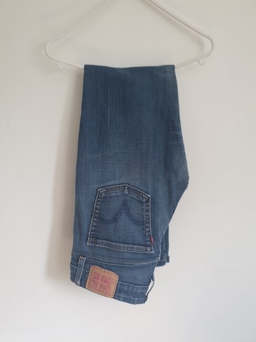 Levis skinny jeans size - , 28