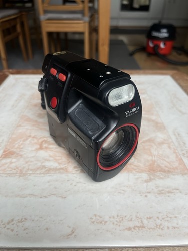 Yashica samurai - x3.0, (kyocera)