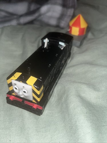 Trackmaster mavis and carnival - mavis,