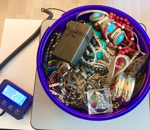 Mixed costumejewellery - mixed,
