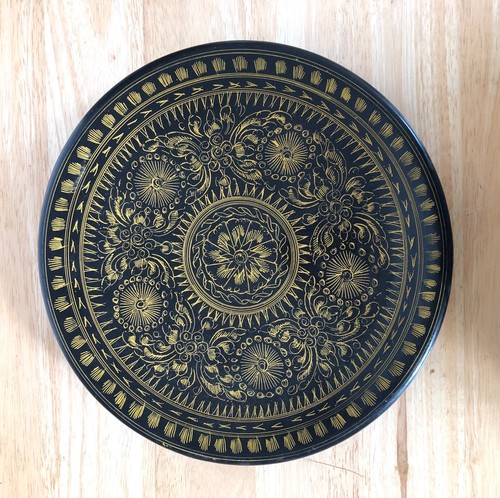 Wooden round decorative plate - round,