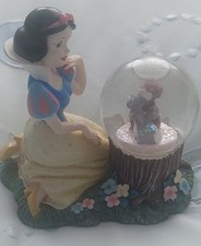 Disney Snow White Show Globe
