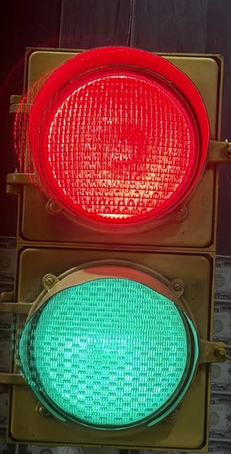 Vinyage light traffic signal - vinyage,