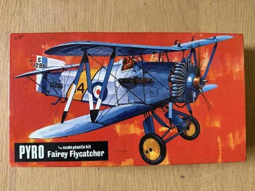 Vintage pyro plastic - 1:48,