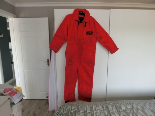 Floatation suit size xl - x3,