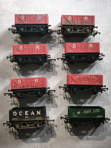 Hornby coal wagons 8 - coal,