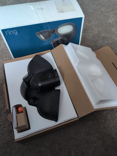 Ring floodlight cam pro - ring,