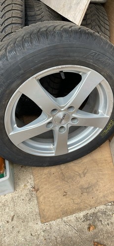 Golf wheels - vw,
