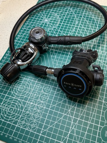 Aqua lung core scuba - aqua, diving