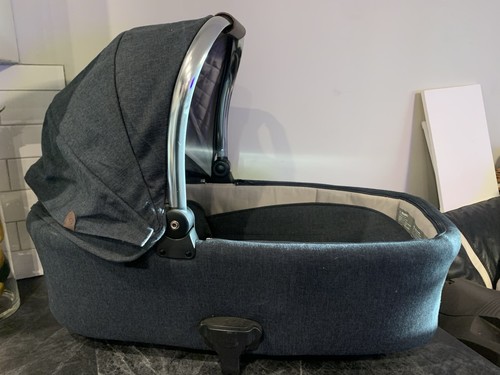Mamas papas ocarro - &, carrycot