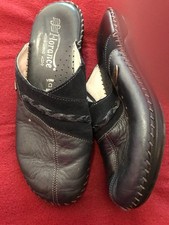 Florance Vera leather mules