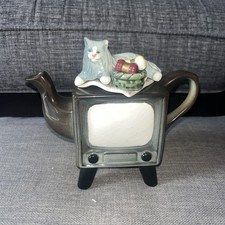 PAUL CARDEW DESIGNS TEAPOT