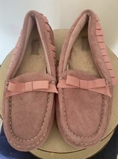 Girls UGG Slippers Size 1