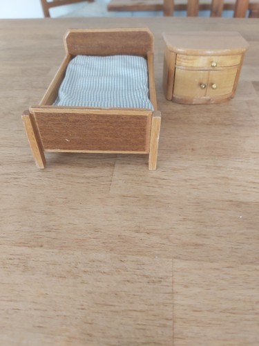 Vintage dolls house - vintage,