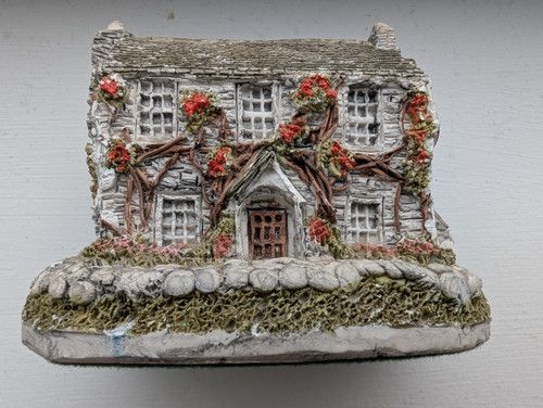 Lilliput lane sawrey - -,