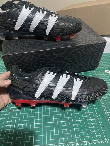 Adidas predators football - adidas,