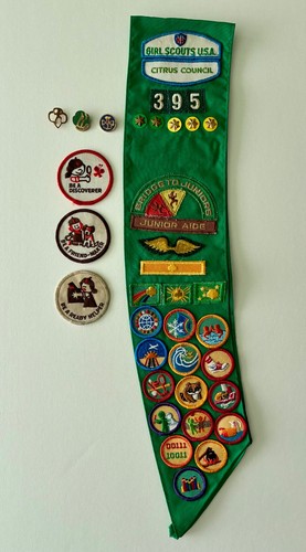 Vintage 1980s girl - scout, sash