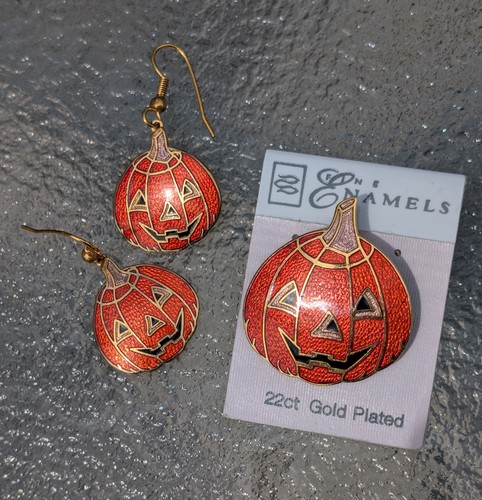 Enamels 22ct gold plated - 22ct,