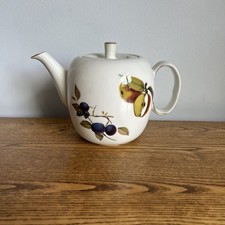 Royal Worcester Evesham Gold