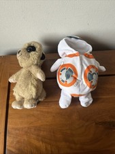 COMPARE THE MEERKAT BABY OLEG