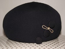 Beautiful Classy Kangol Vintage Ladies Beret - Black