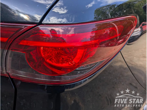 Mazda rear outer tail - 6, light