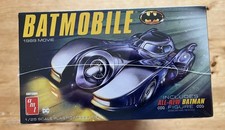 Batman 1989 Batmobile w/Seated