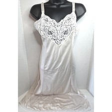 Vintage wonder maid ivory lace - ivory,