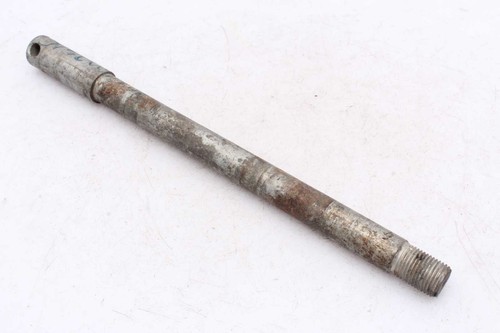 Front wheel axle plug - front,