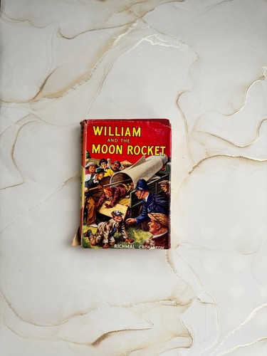 William and the moon rocket - moon,